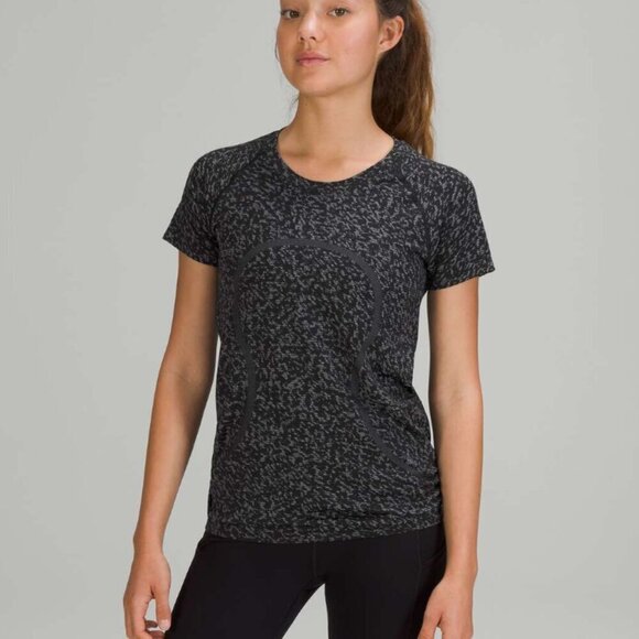 Lululemon Swiftly Tech Short Sleeve Shirt 2.0 Distorted Static Black / Alpine Wh - Picture 4 of 4